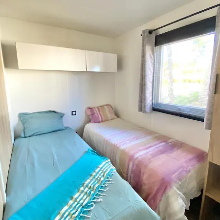Kemp Tiny House Au Ferret Claouey