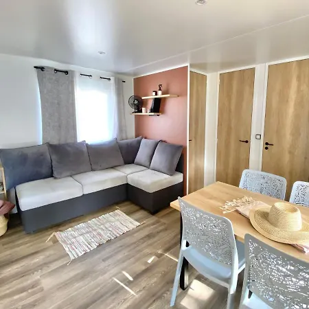 Tiny House Au Ferret Kemp Claouey